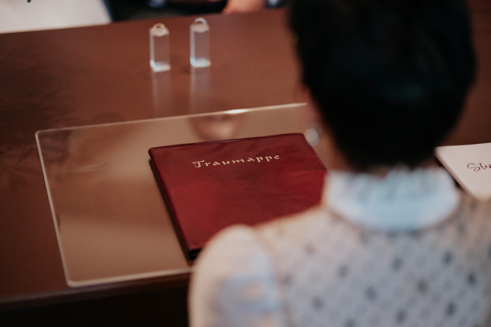 Trauung Trauungsmappe Rathaus Standesbeamte © Nicolas Königseder