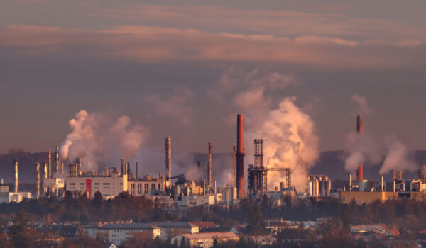 Industriegebiet im Abendlicht © Gerhard Nixdorf