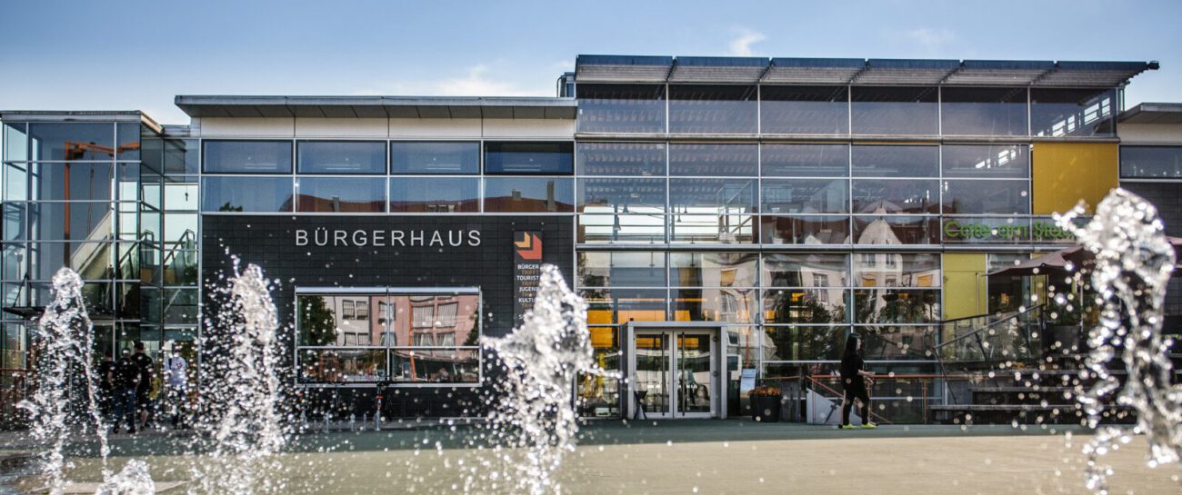 Frontansicht Bürgerhaus © Stadt Burghausen