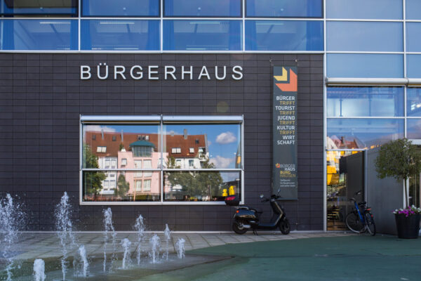 Bürgerhaus Burghausen Fassade © Hannah Soldner