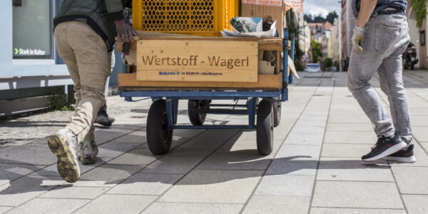 Mitarbeiter der Diakonie bei der Arbeit in den Grüben © Hannah Soldner