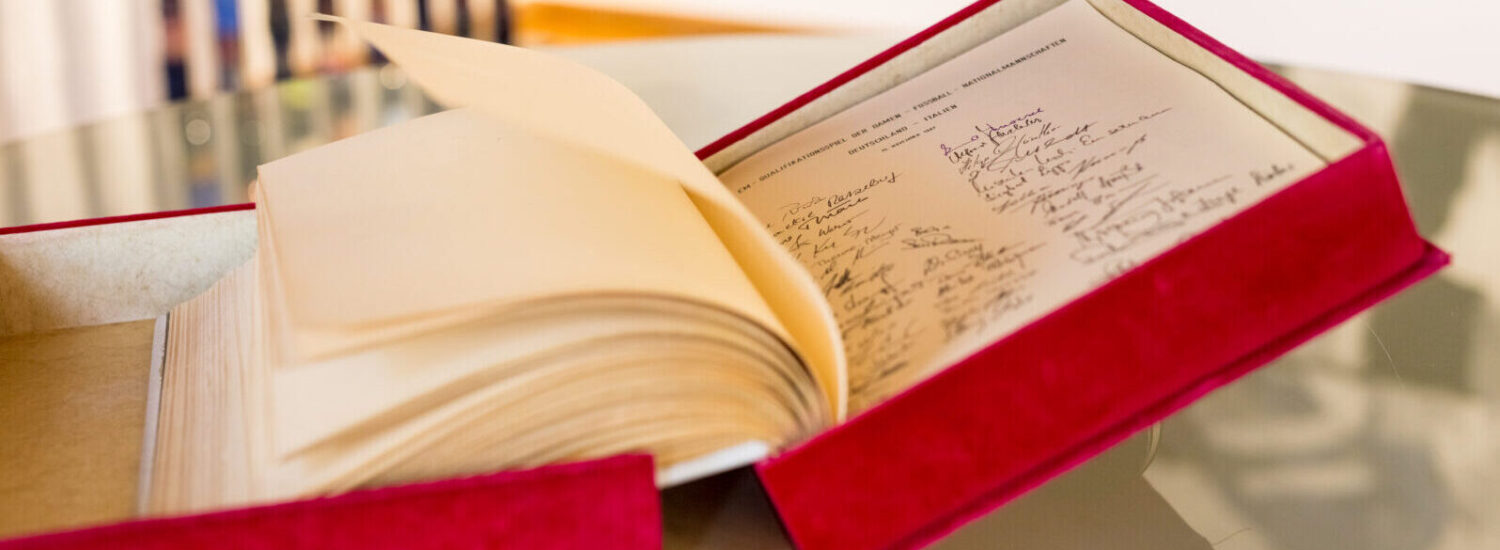 Das Goldene Buch der Stadt Burghausen © Hannah Soldner