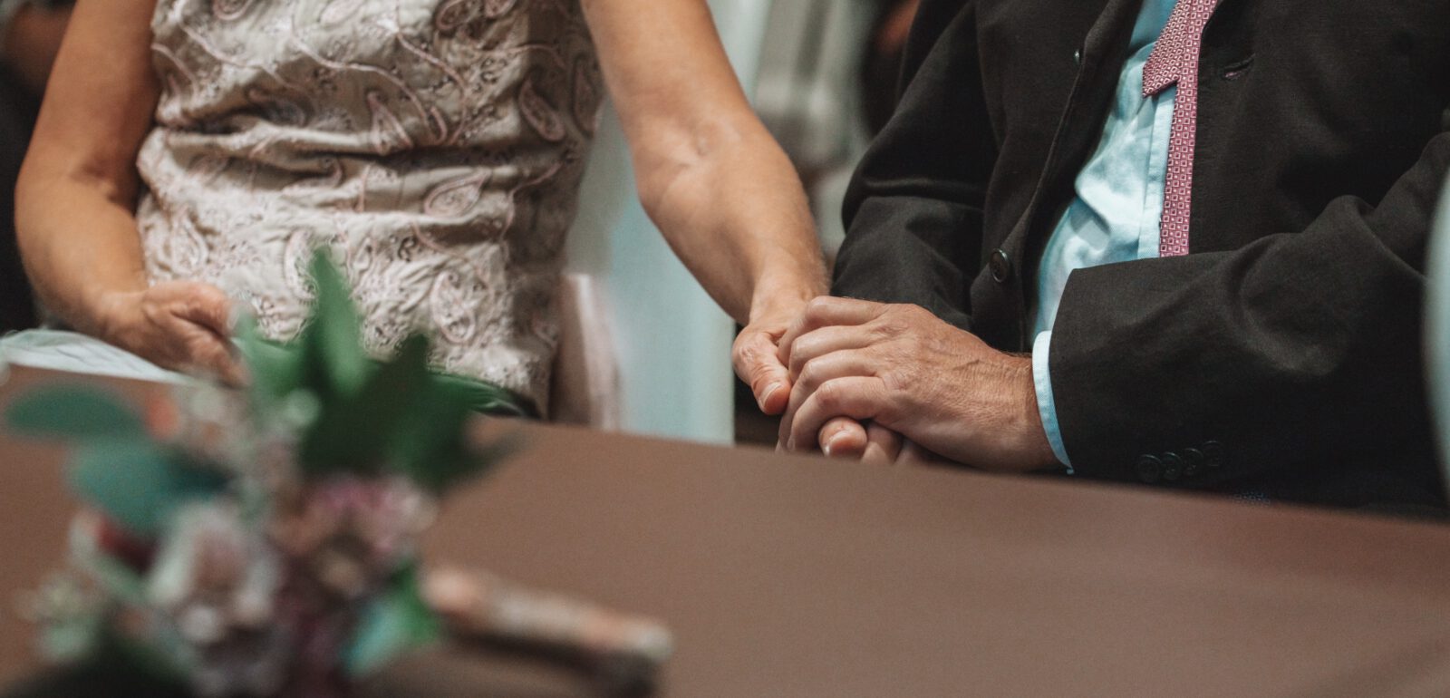 Nahaufnahme Paar bei der Trauung © Alexandra Königseder