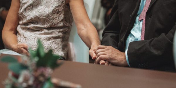 Hochzeitspaar bei der Trauung © Alexandra Königseder