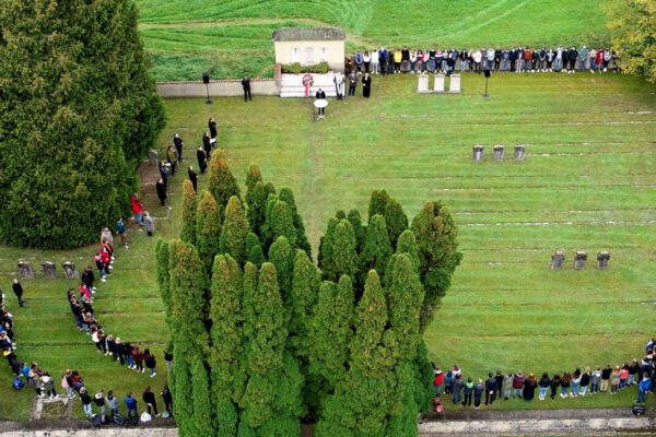 Gedenkveranstaltung am KZ-Friedhof © Stadt Burghausen