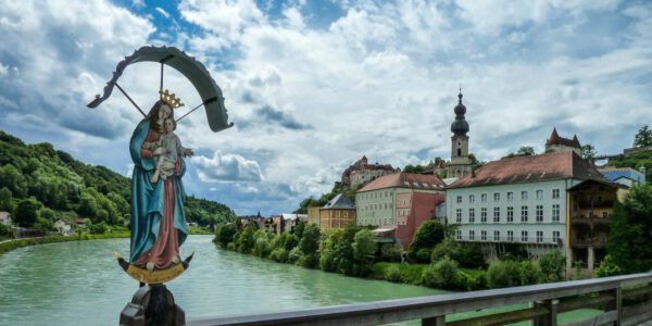 Marienbildnis auf der Salzachbrücke © Hans Mitterer