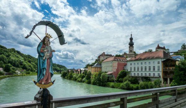 Marienbildnis auf der Salzachbrücke © Hans Mitterer