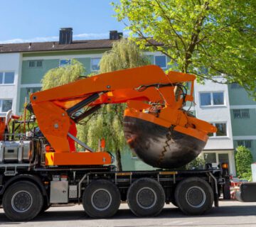 Großbaumverpflanzung in Arbeit © Stadt Burghausen