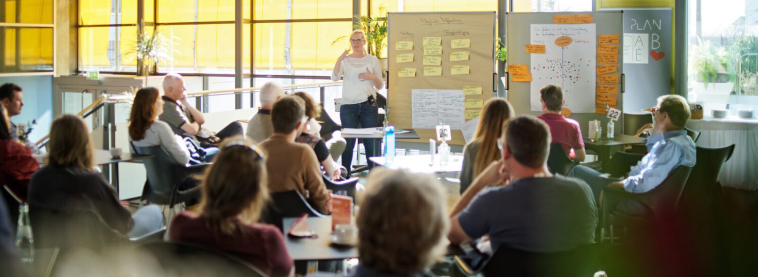 Bürgerbeteiligung beim Bürgerrat Nachhaltigkeit © Ron Ronson Bürgerbeteiligung beim Bürgerrat Nachhaltigkeit © Ron Ronson