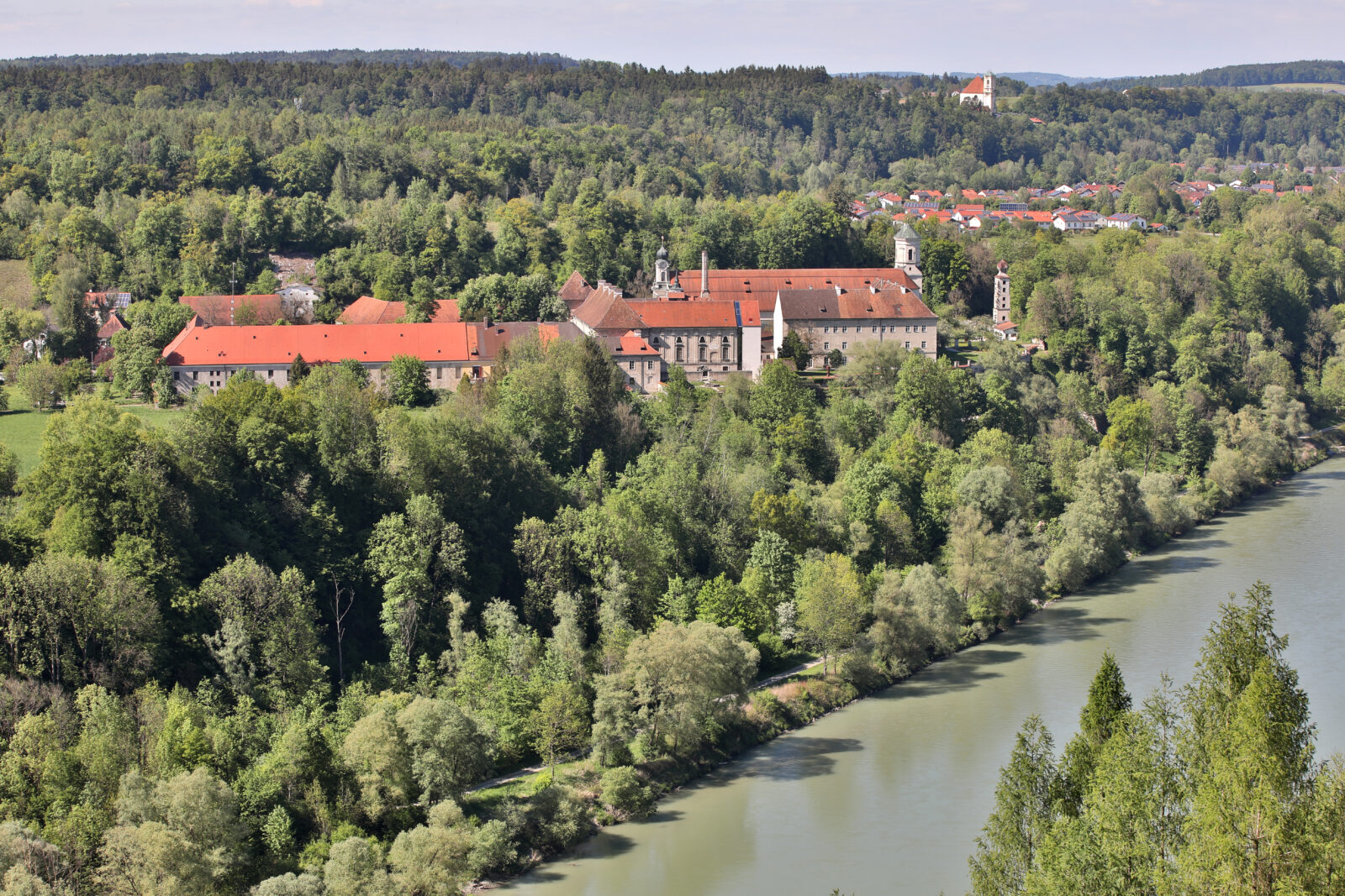 Luftbildaufnahme Raitenhaslach © Burghauser Touristik GmbH