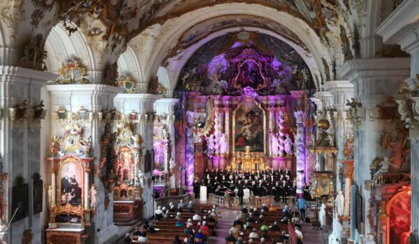 Konzert in St. Georg in Raitenhaslach © Stadt Burghausen Konzert in St. Georg in Raitenhaslach © Stadt Burghausen