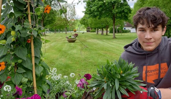 Azubi zum Gärtner bei der Stadt Burghausen © Stadt Burghausen