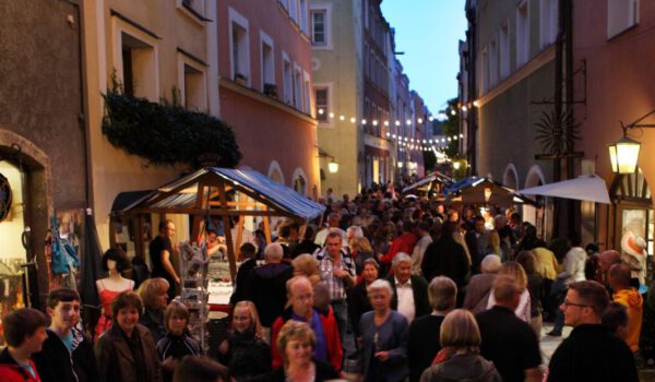 Weinfest Burghausen © Burghauser Touristik GmbH Weinfest Burghausen © Burghauser Touristik GmbH