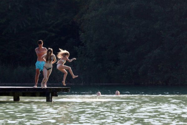 Jugendliche am Wöhrsee © Burghauser Touristik GmbH Jugendliche am Wöhrsee © Burghauser Touristik GmbH