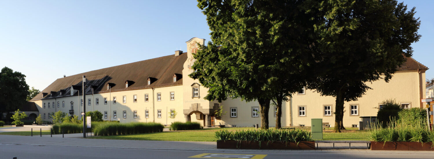 Johannes-Hess-Schule Außenansicht © Gerhard Nixdorf