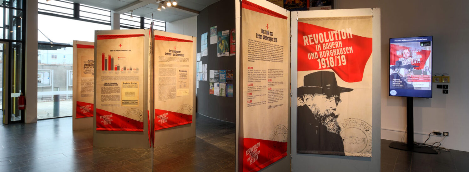 Ausstellung im Foyer des Bürgerhauses © Gerhard Nixdorf