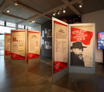 Ausstellung im Foyer des Bürgerhauses © Gerhard Nixdorf