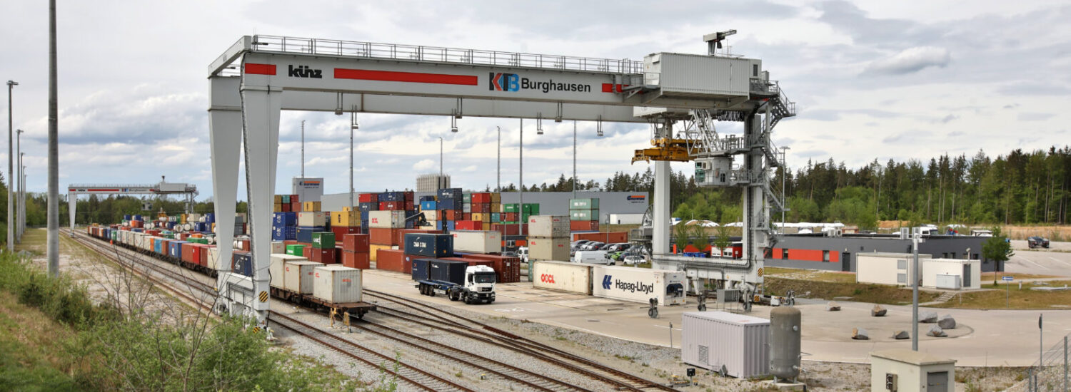 Güterverkehrszentrum Burghausen © Gerhard Nixdorf Güterverkehrszentrum Burghausen © Gerhard Nixdorf