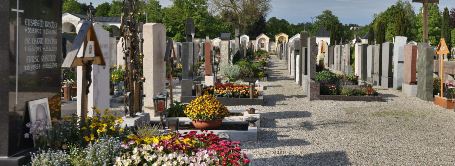 Friedhof in Burghausen © Gerhard Nixdorf