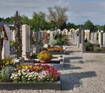 Friedhof in Burghausen © Gerhard Nixdorf