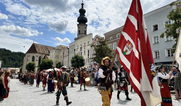 Trommlergruppe des Festzugs © Alexandra Königseder