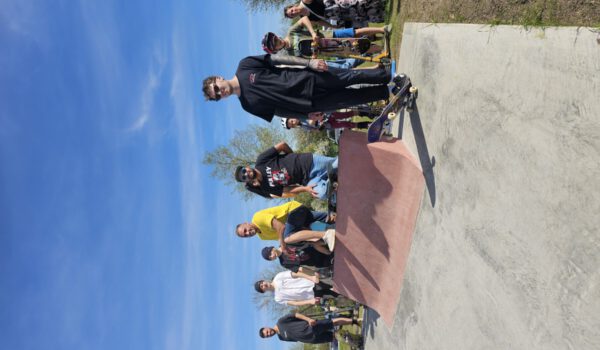 Der Skateplatz mit vielen Rampen, Stufen und Geländern © Stadt Burghausen/ebh