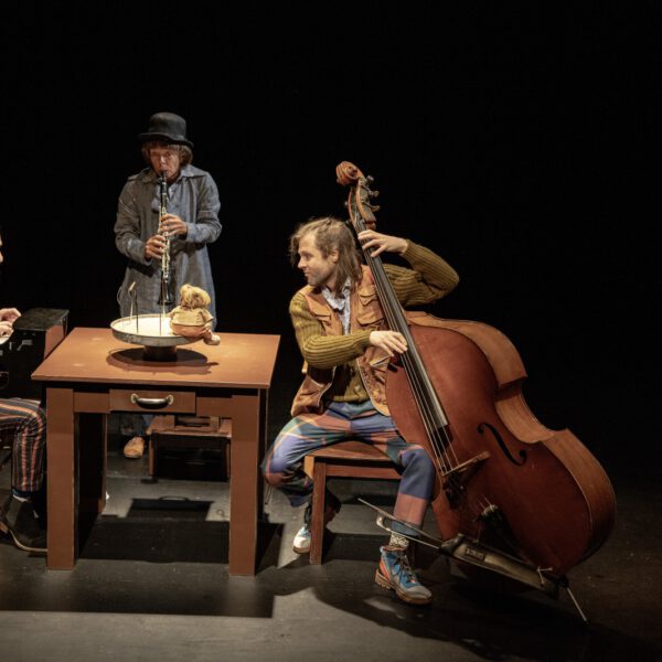 Paula und die Leichtigkeit - Foto: Thomas Riese