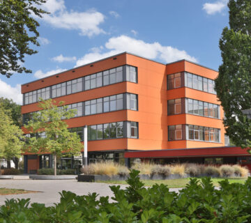 Franz-Xaver-Gruber Mittelschule © Gerhard Nixdorf