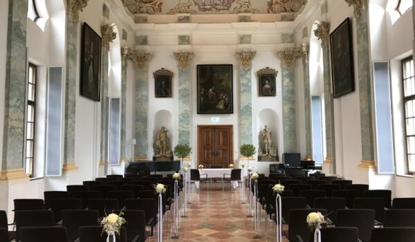 Steinerner Saal Kloster Raitenhaslach bestuhlt für Trauung © ? Steinerner Saal Kloster Raitenhaslach bestuhlt für Trauung © ?