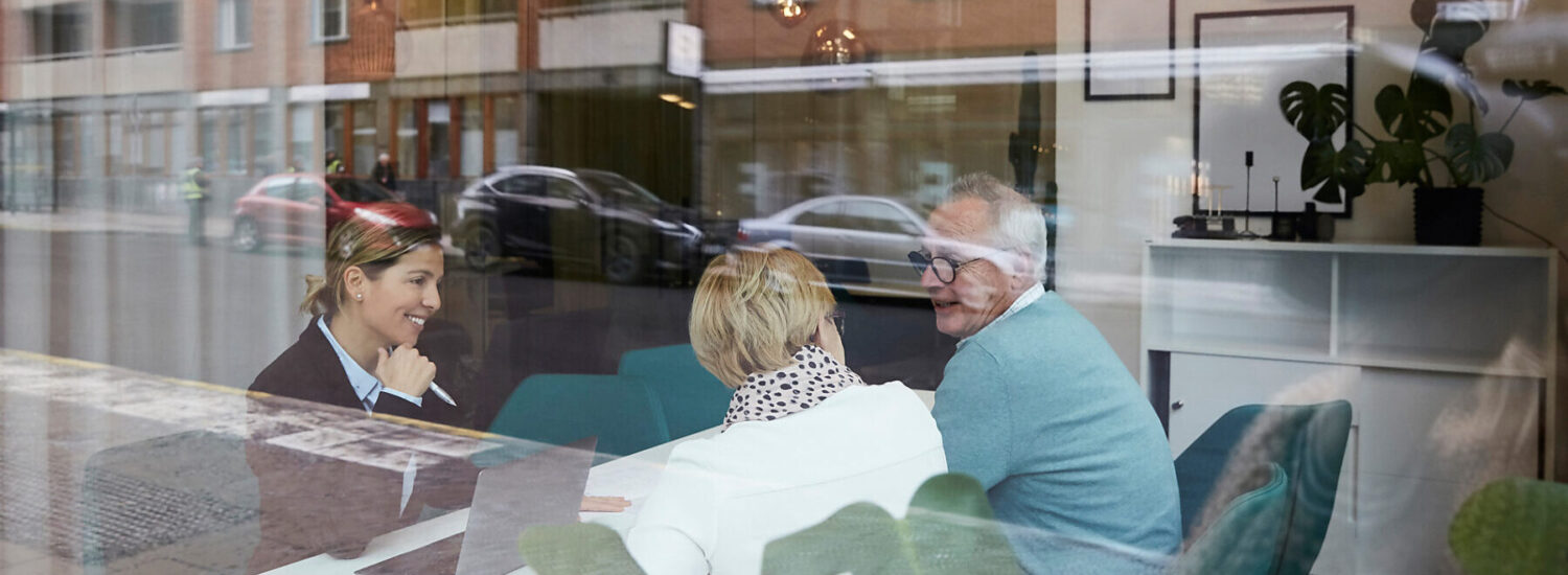 Älteres Ehepaar bei einem Beratungstermin © Westend61 / Maskot / Maskot