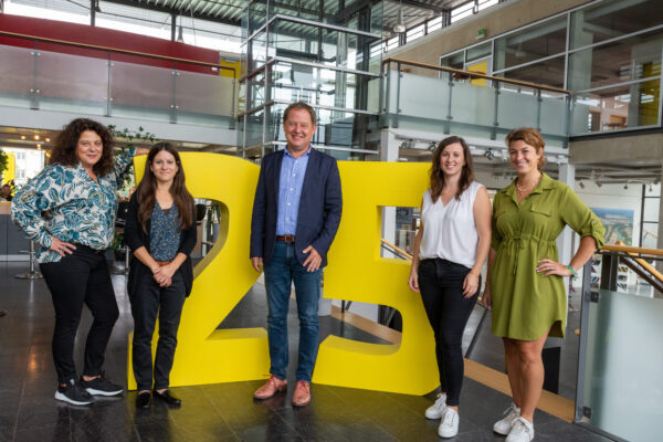 Bürgerhaus Team mit Bürgermeister