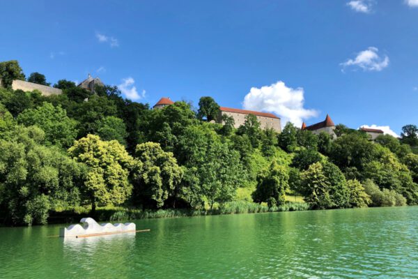 Wöhrsee mit Welle © Stadt Burghausen/köx