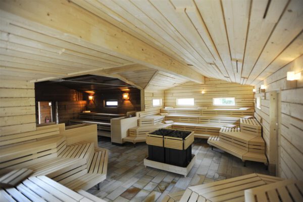 Sauna öffnet wieder