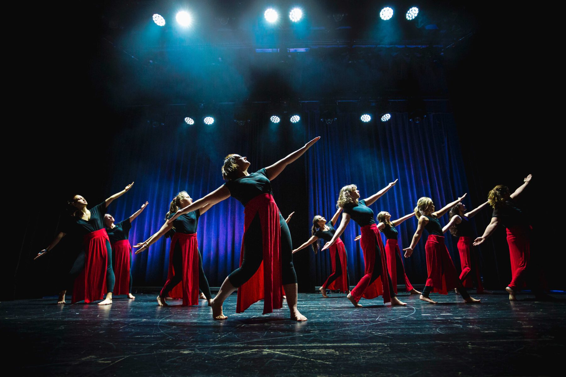 Move Too Hot Company