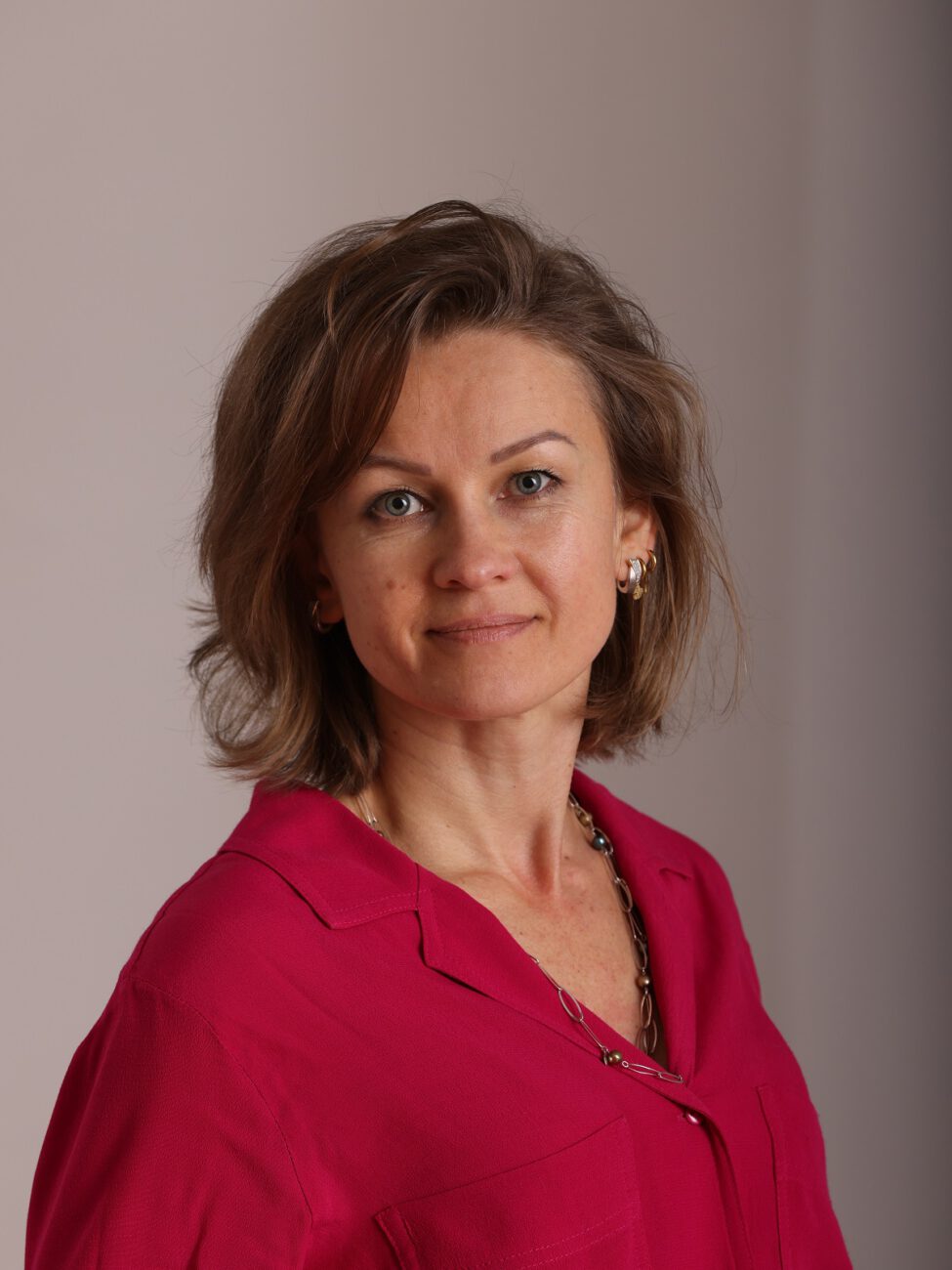 Natalia Bus (Haupt  und Personalverwaltung)