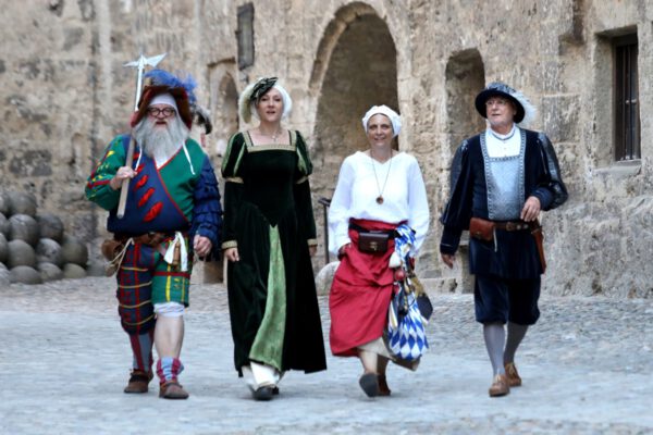 Öffentliche Burgführungen starten in die Saison