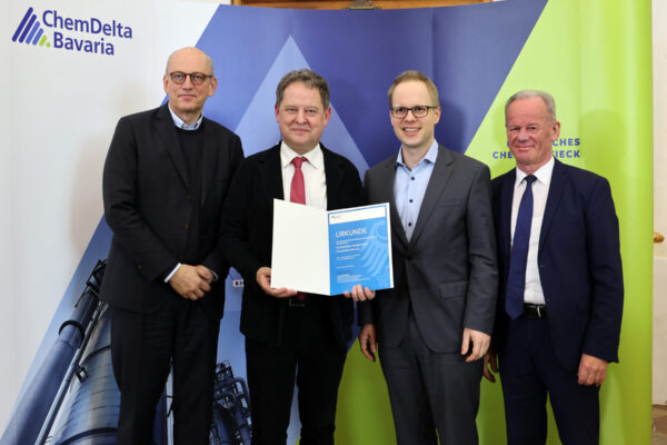 Übergabe Förderbescheid Reallabor Burghausen 21.03.2023 im TUM Akademiezentrum Raitenhaslach mit Erstem Bürgermeister Florian Schneider