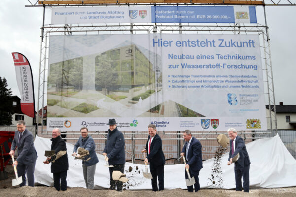Spatenstich Technikum Burghausen Campus Burghausen Salzachzentrum Foto Nixdorf Fotografie