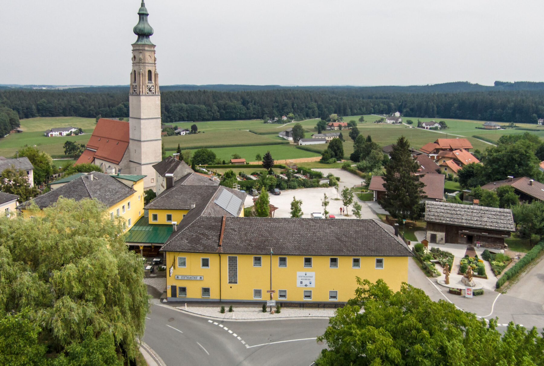 Stiftsgasthof Hochburg