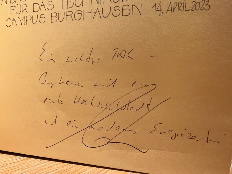 Eintrag ins Goldene Buch Dr. Markus Söder Burghausen 14.04.2023