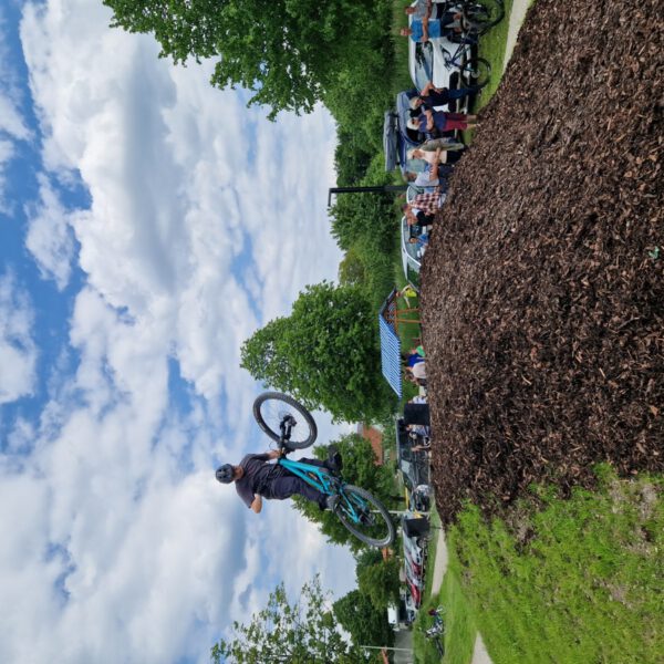 Biker am Bikepark Burghausen