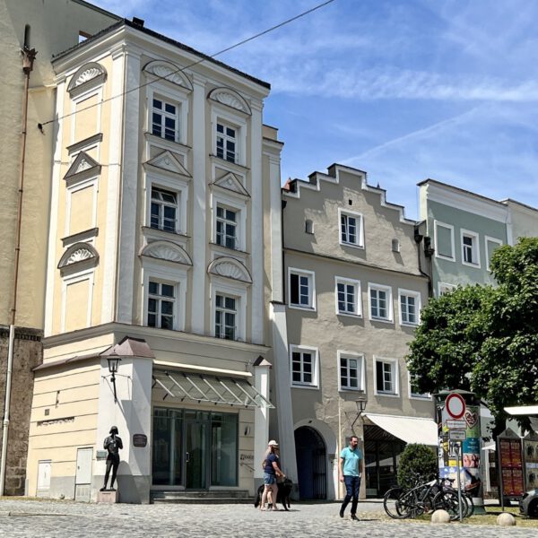 Ehemaliger Mode Mayer in der Altstadt in Burghausen