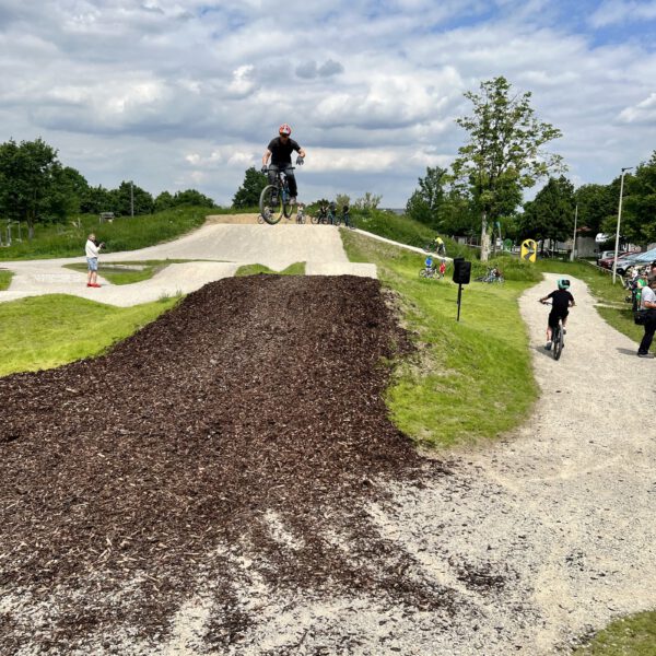 Biker am Bikepark Burghausen