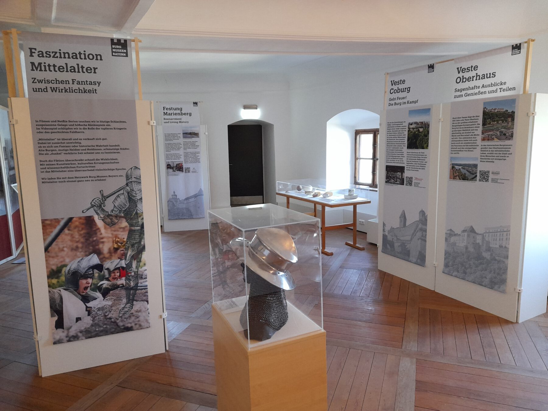 Faszination Mittelalter – Präsentation des Netzwerks Burg.Museen.Bayern im Stadtmuseum Burghausen