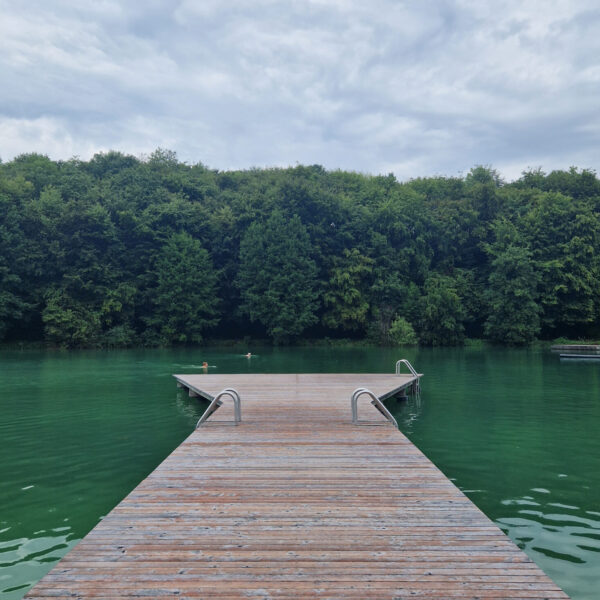 Der große Steg am Wöhrsee © Stadt Burghausen/ebh