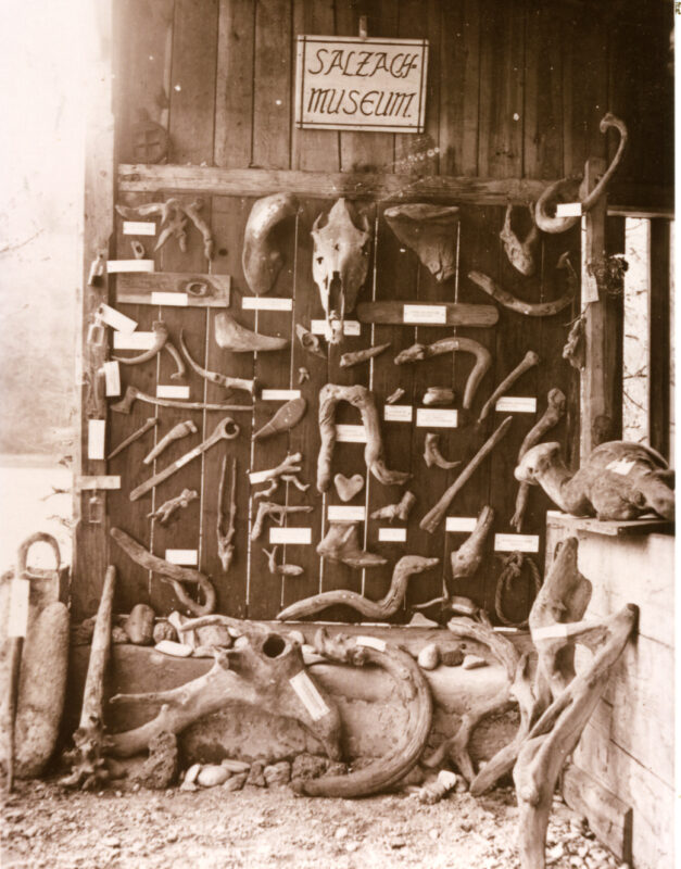 Most Hans Pinzinger Ausstellung Salzach Museum Schwemmholz Foto Archiv Wolfgang Hopfgartner 