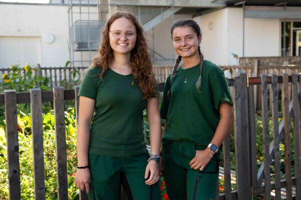 Die neuen FÖJlerinnen Judith Schärl (l.) und Ariane Wacker © Stadt Burghausen/ebh Die neuen FÖJlerinnen Judith Schärl (l.) und Ariane Wacker © Stadt Burghausen/ebh