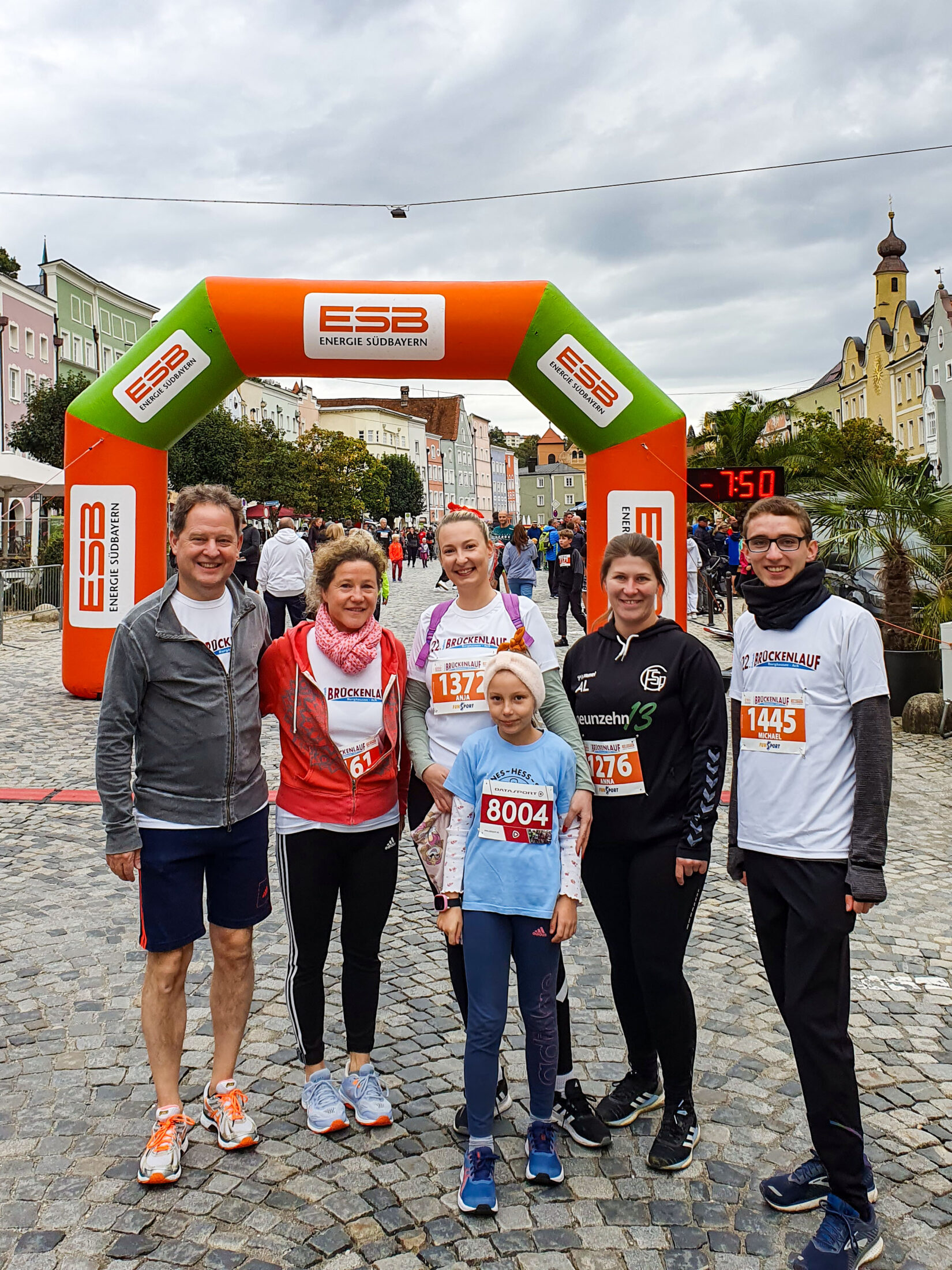 Das Team der Stadtverwaltung beim Salzach Brückenlauf 2023