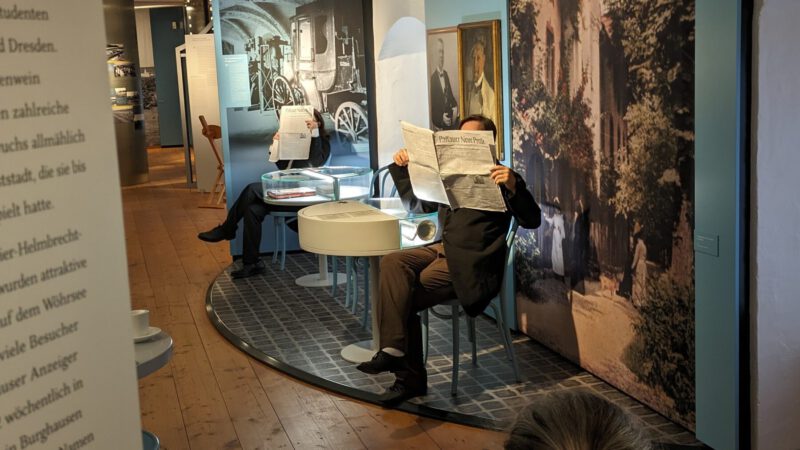 Theaterspaziergang Burghauser Geschichte(n) 2023 © Stadtmuseum Burghausen/Robin von Taeuffenbach