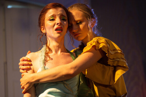 Entführung aus dem Serail inszeniert von der Kammeroper München am 12. Januar 2024 im Stadtsaal Burghausen © Tobias Melle